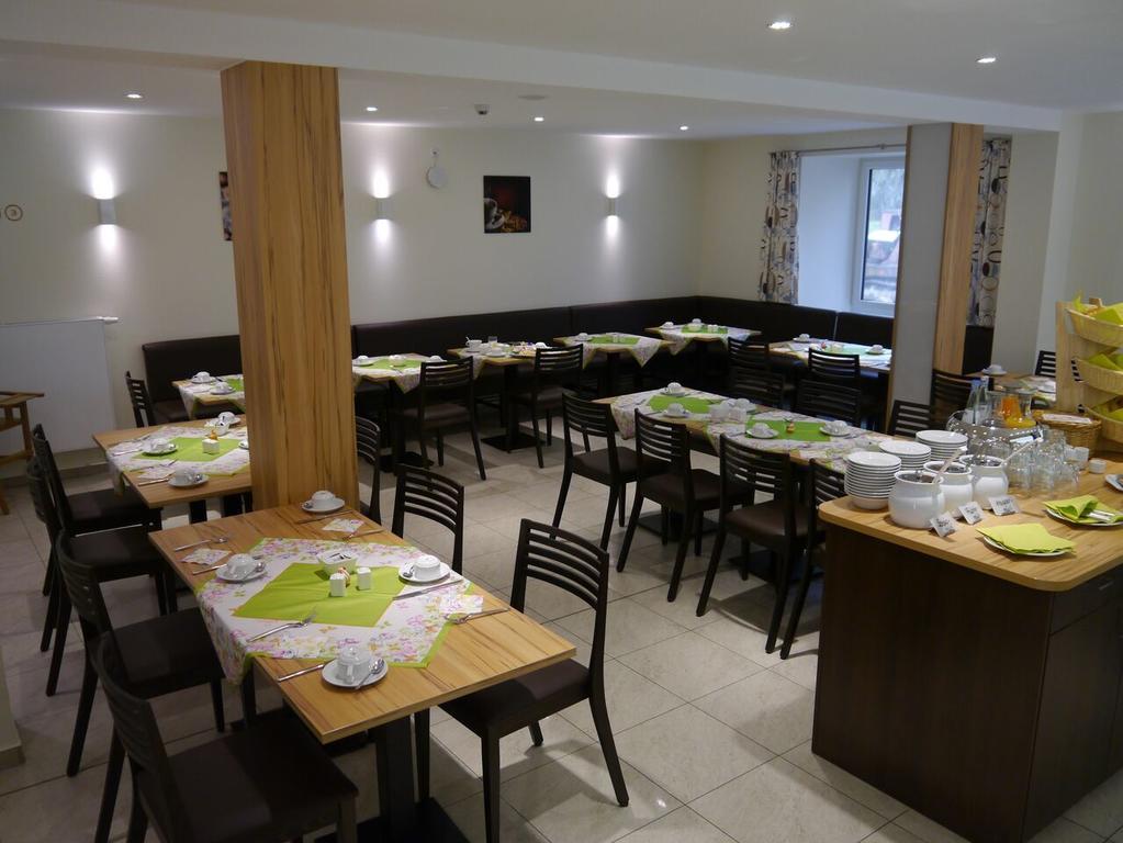 Sutter'S Landhaus Hotel Gensingen Bagian luar foto