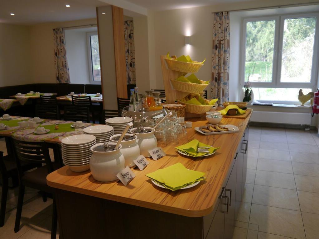 Sutter'S Landhaus Hotel Gensingen Bagian luar foto