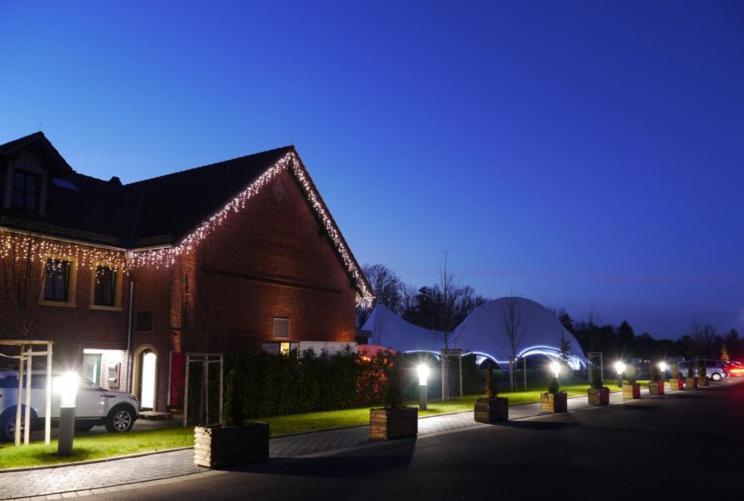Sutter'S Landhaus Hotel Gensingen Bagian luar foto