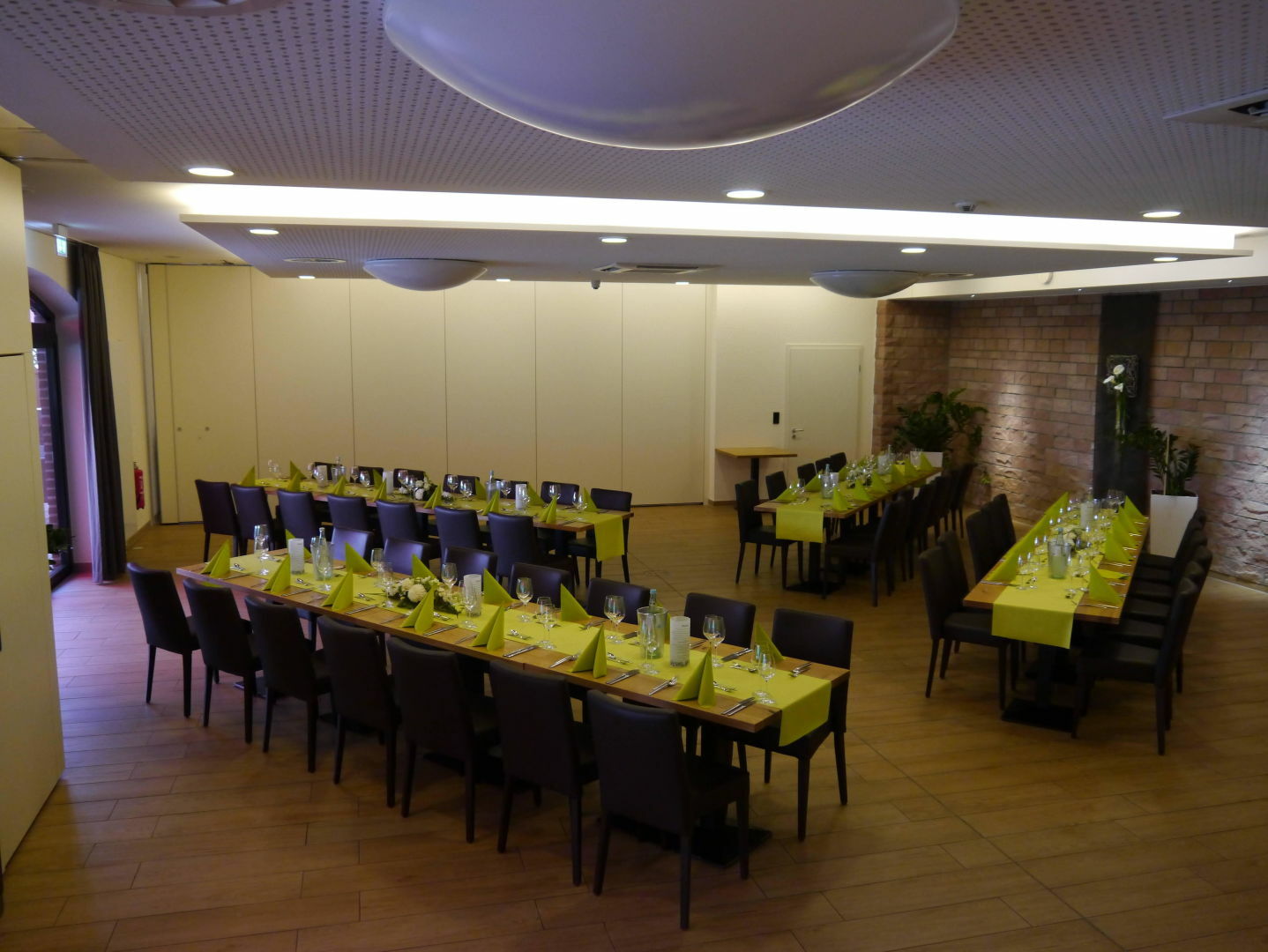 Sutter'S Landhaus Hotel Gensingen Bagian luar foto
